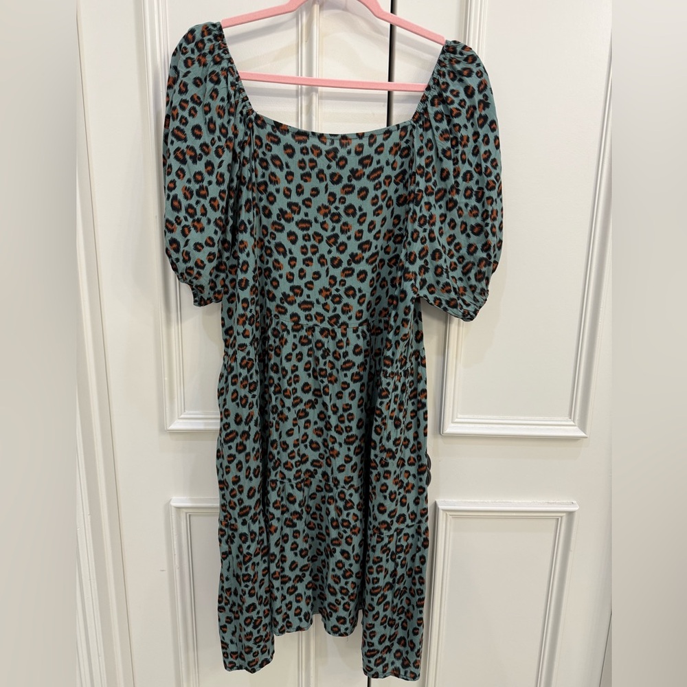 Leopard Print Puff Sleeve Dress